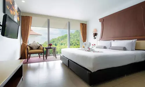 هتل آیارا گرند پالاس پاتایا